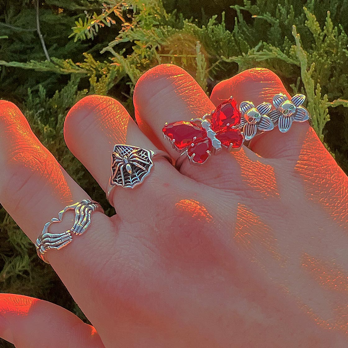 Sliver Twin Skull Blossom Pinky Ring
