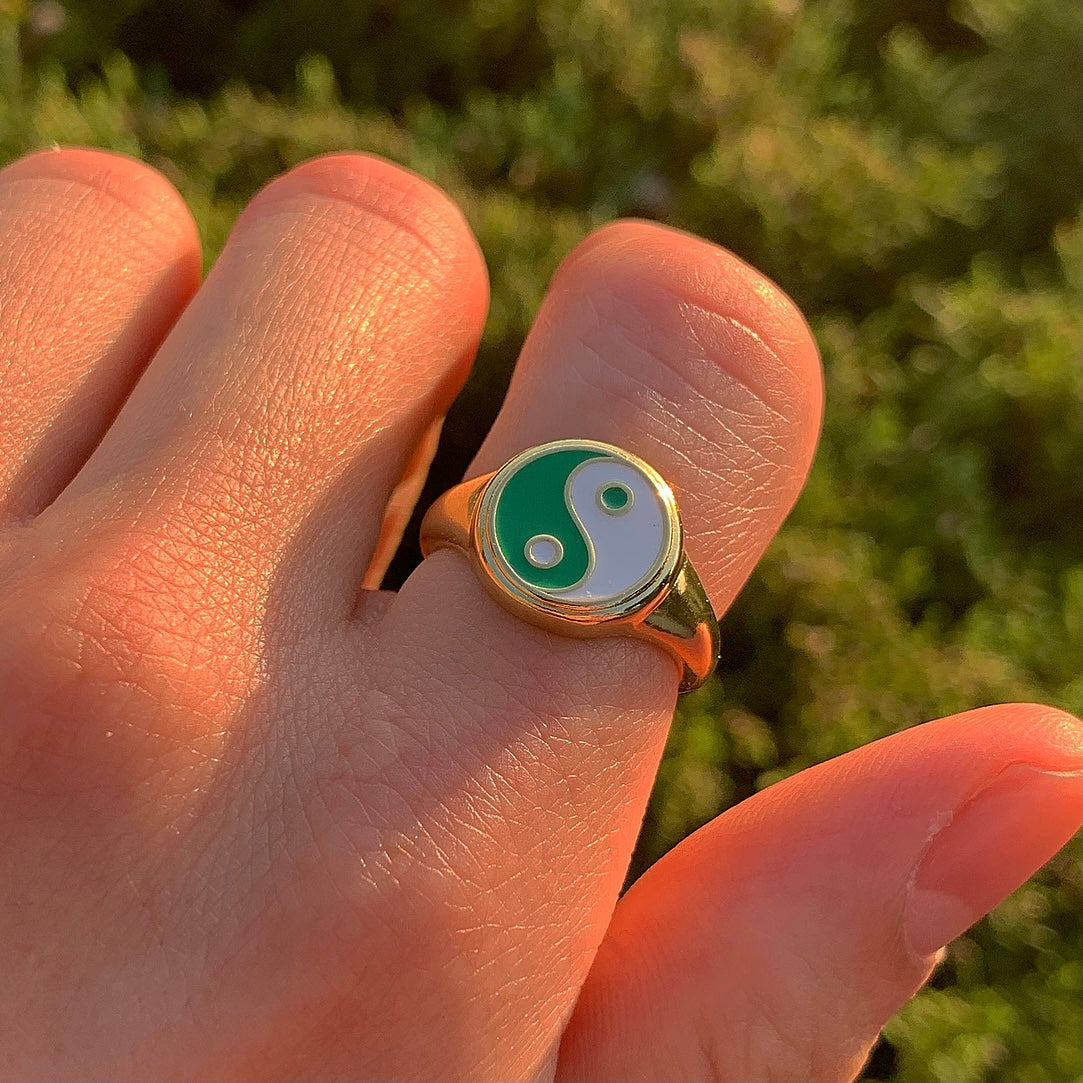 Yin Yang Signets