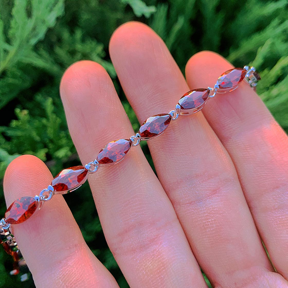 SILVER DEEP RED INFINITY BRACELET