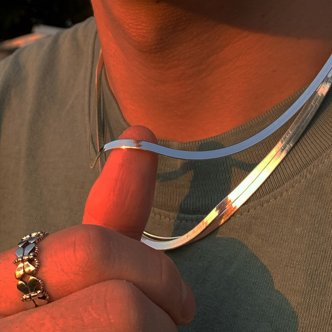 18" Silver Herringbone Necklace